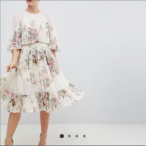 ASOS dress midi modest beautiful fit & flare, pleated